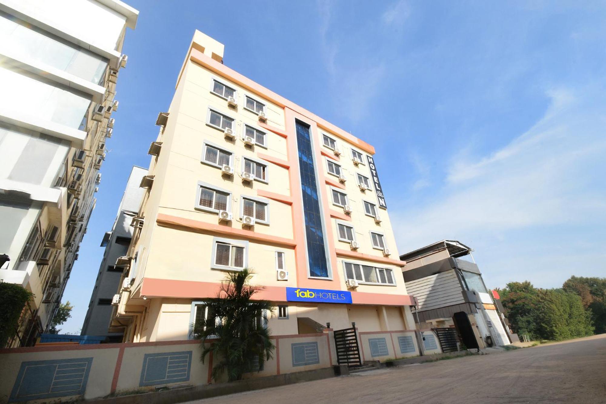 Fabhotel N Residency, Hitech City - 350M From Yashoda Hospital, Hitech City 하이데라바드 외부 사진