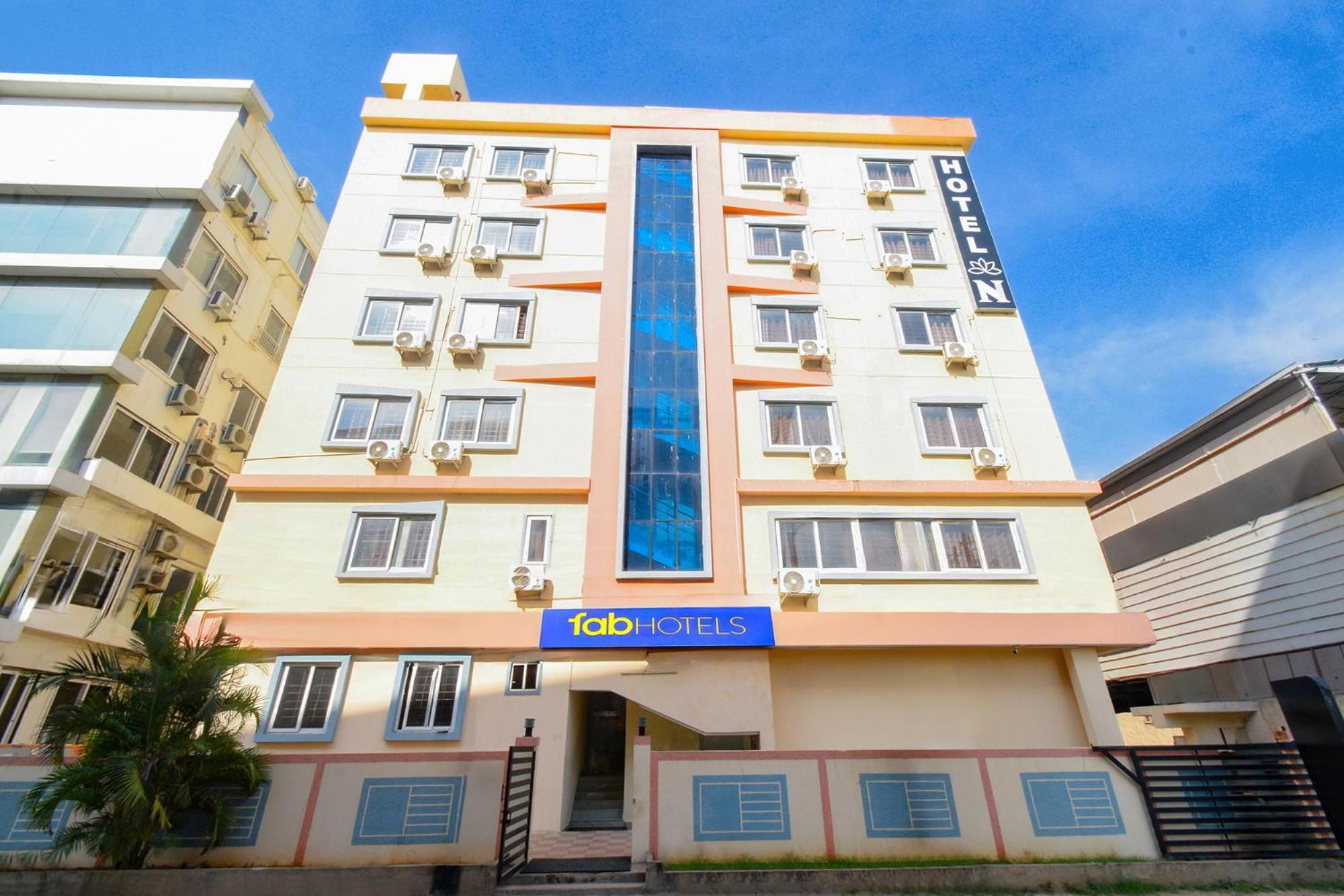 Fabhotel N Residency, Hitech City - 350M From Yashoda Hospital, Hitech City 하이데라바드 외부 사진