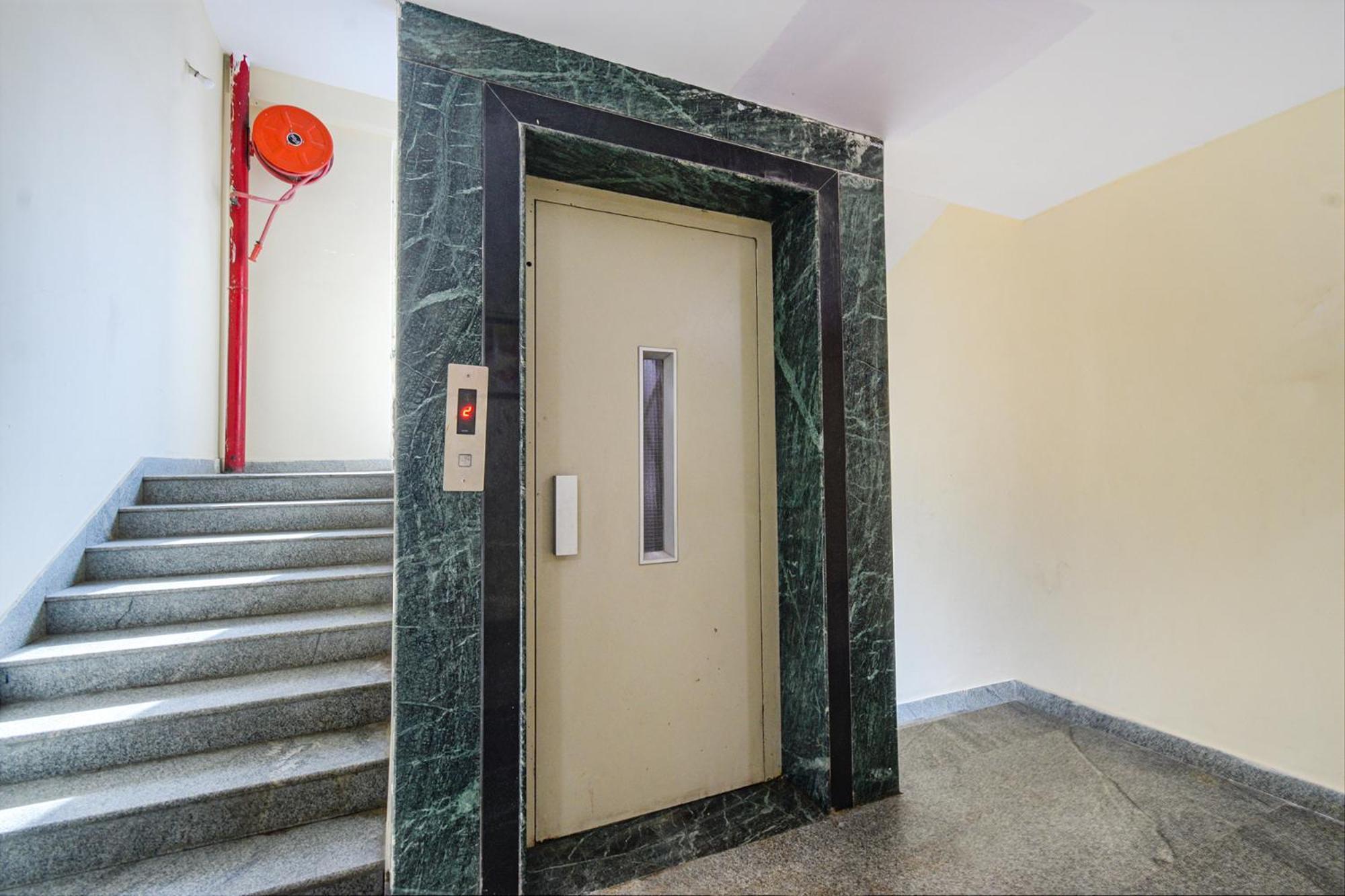 Fabhotel N Residency, Hitech City - 350M From Yashoda Hospital, Hitech City 하이데라바드 외부 사진