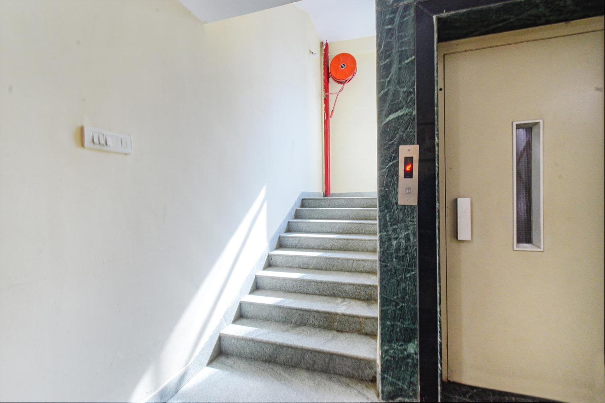 Fabhotel N Residency, Hitech City - 350M From Yashoda Hospital, Hitech City 하이데라바드 외부 사진
