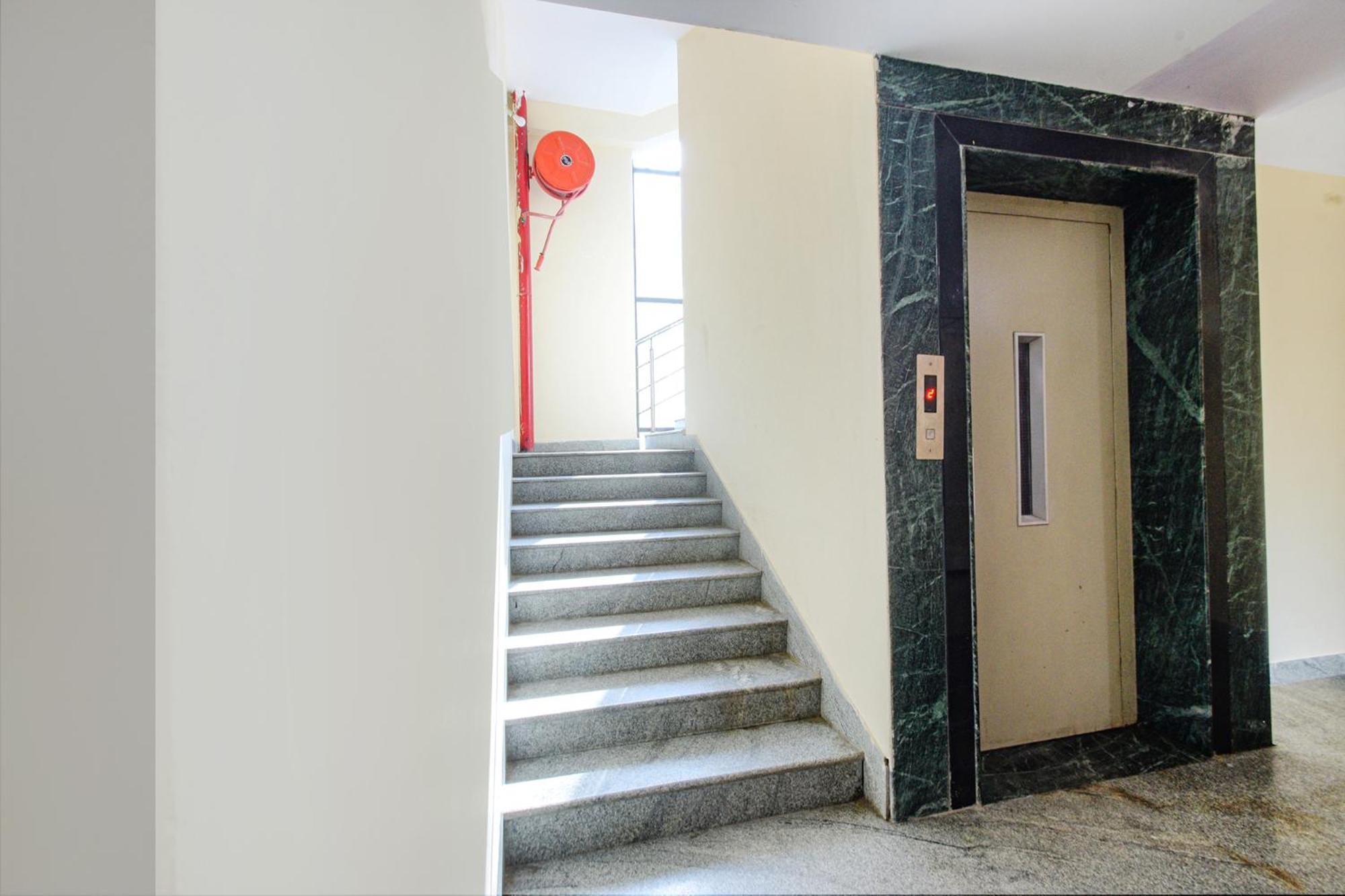 Fabhotel N Residency, Hitech City - 350M From Yashoda Hospital, Hitech City 하이데라바드 외부 사진